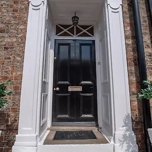 17 Penleys Grove Street York